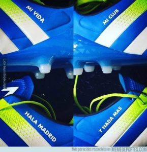Las botas que Álvaro entregó a la Grada FANS RMCF el día de su despedida, las cubiertas de mi John Deere 